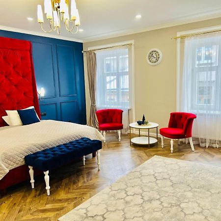 Delux Apartment In Лвив Екстериор снимка