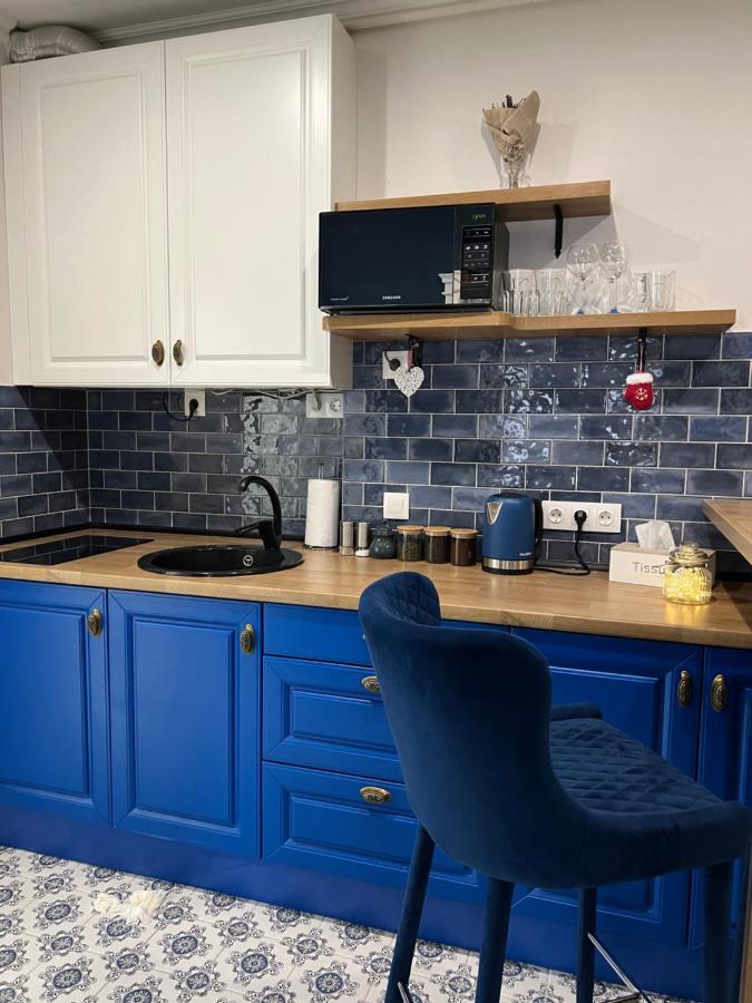 Delux Apartment In Лвив Екстериор снимка