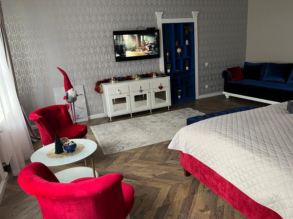 Delux Apartment In Лвив Екстериор снимка