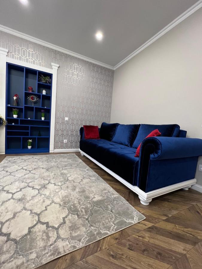 Delux Apartment In Лвив Екстериор снимка